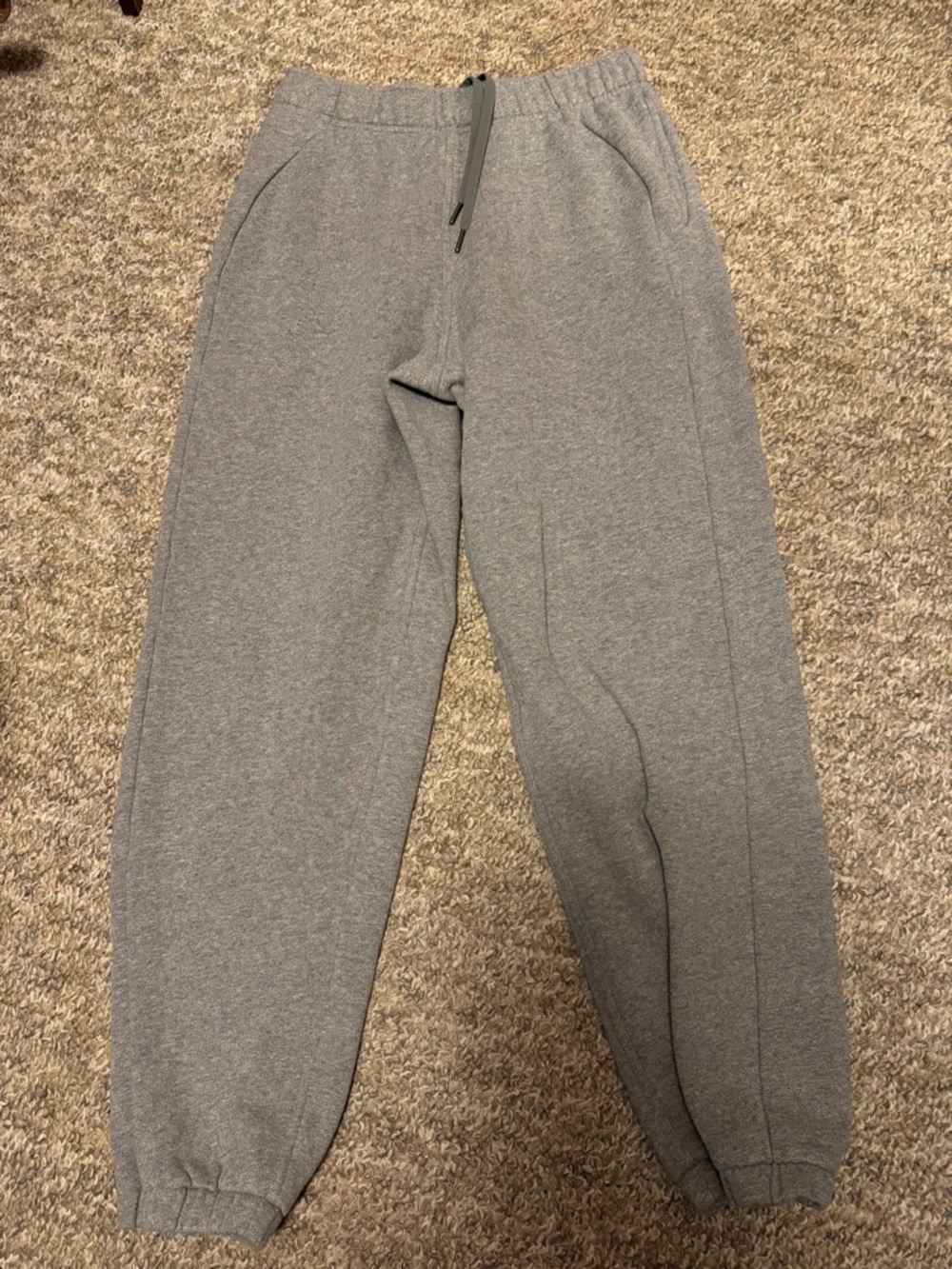 Lululemon Women’s Scuba mid-rise oversized jogger (regular length)